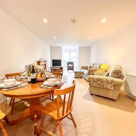 6 Serviced Apartments At St Josephs Court, Cleethorpes By Visit Cleethorpes Exterior photo