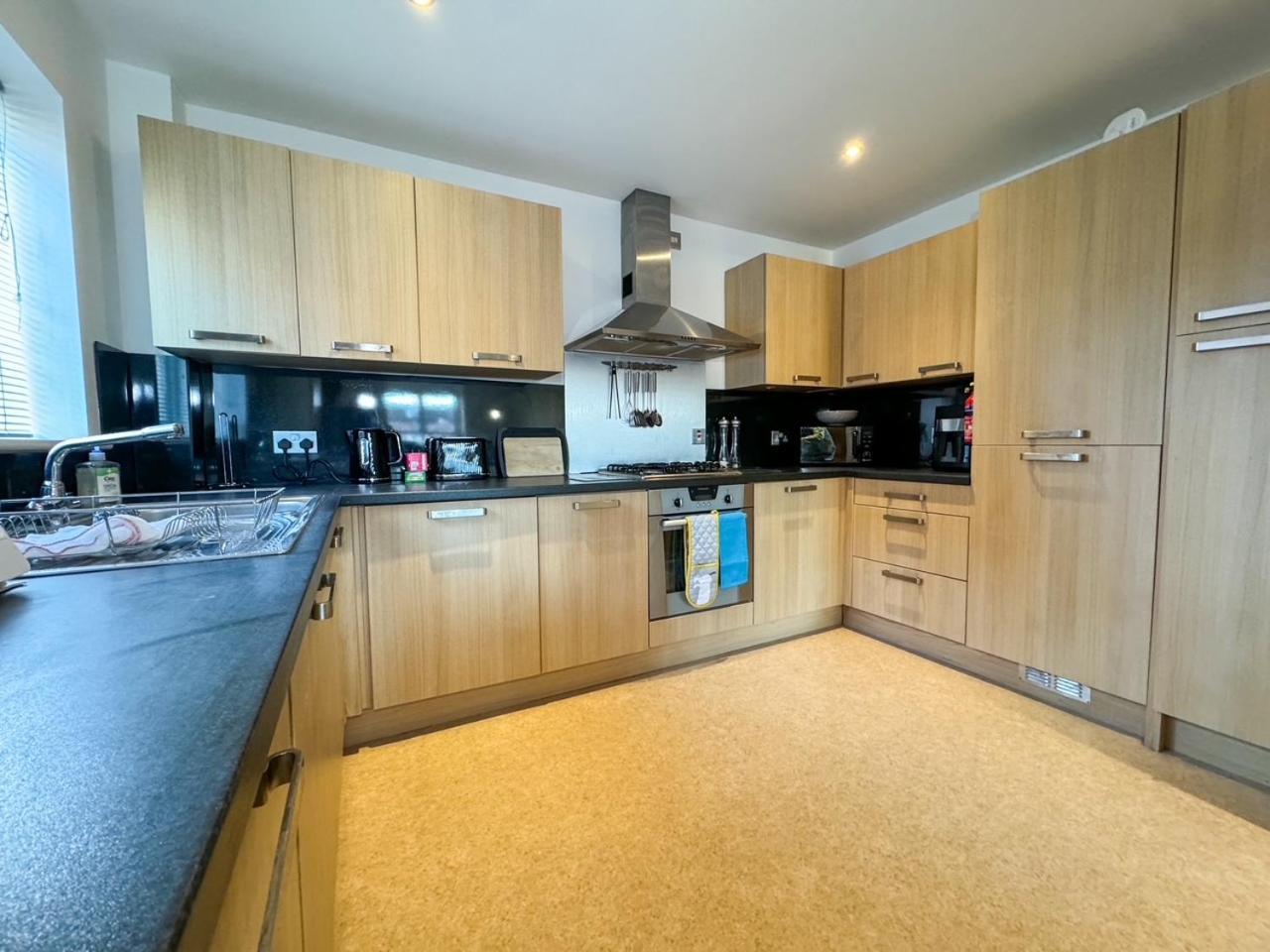 6 Serviced At St Josephs Court, By Visit * Cleethorpes