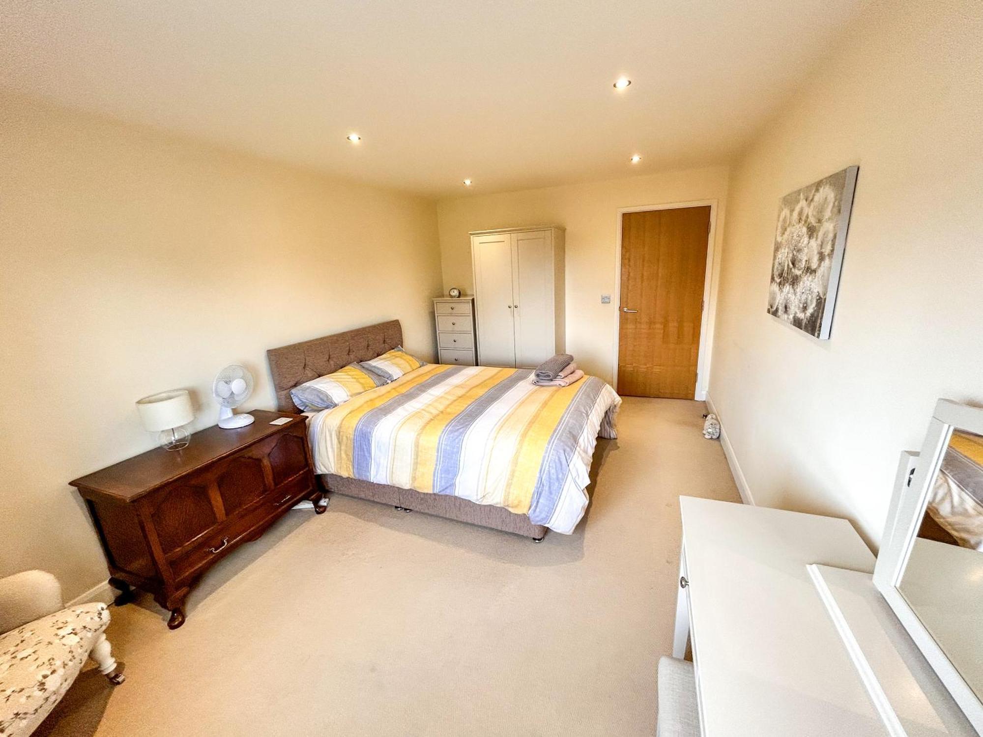 6 Serviced At St Josephs Court, By Visit * Cleethorpes