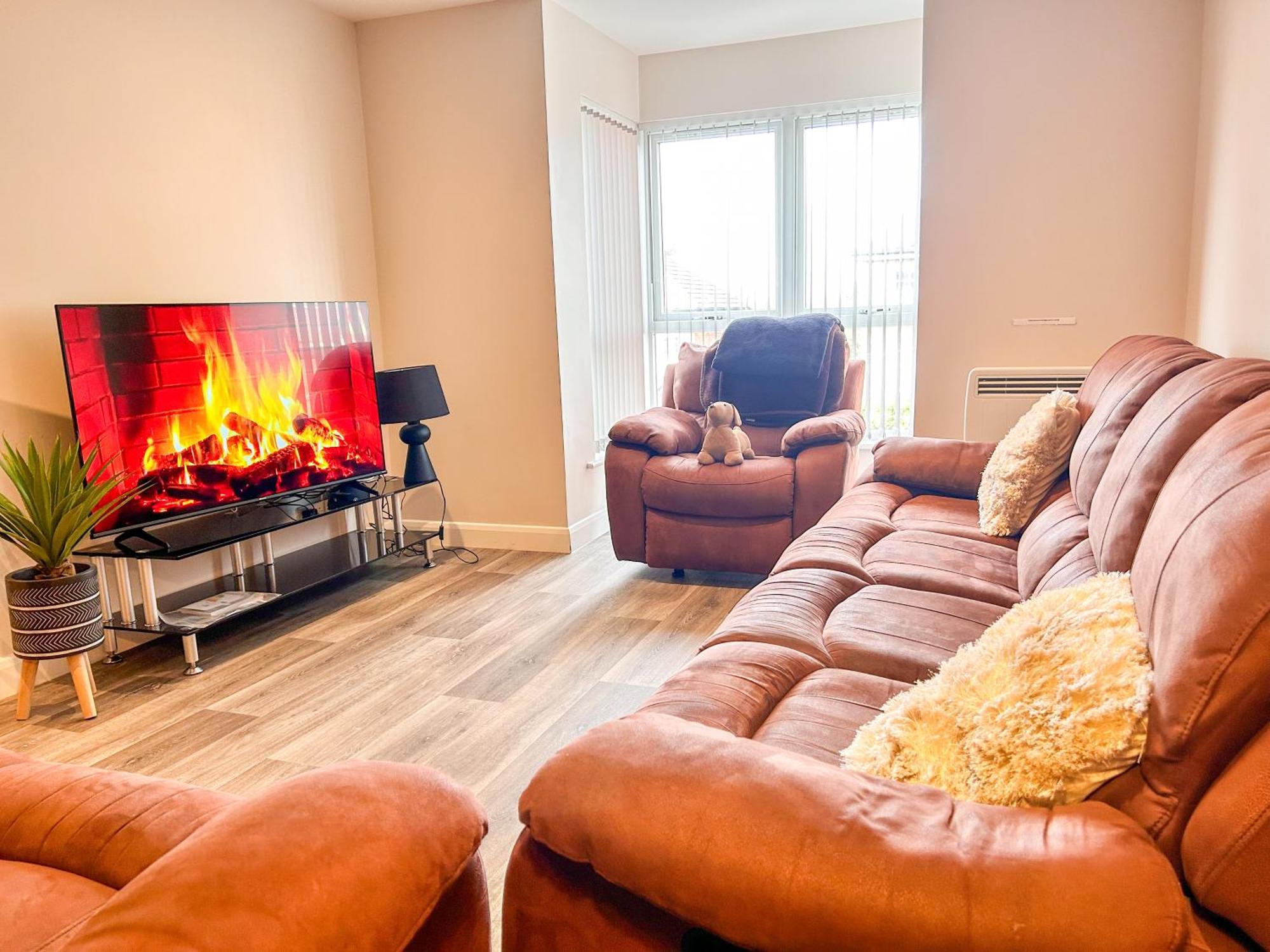 6 Serviced At St Josephs Court, By Visit Apartment Cleethorpes