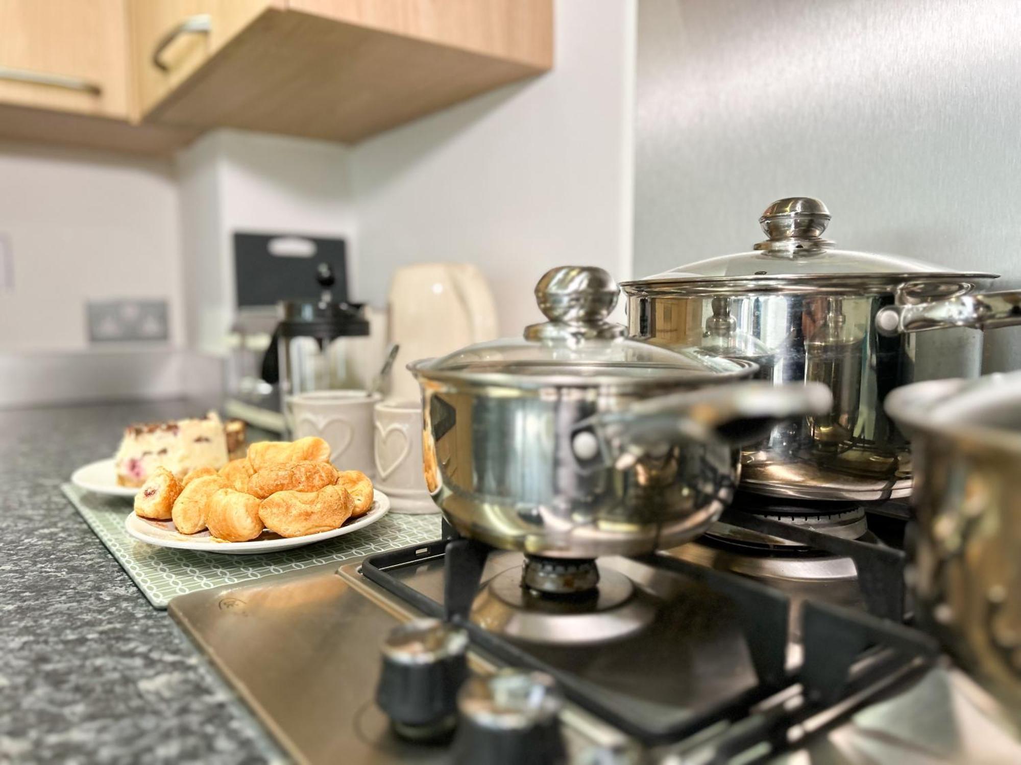 Apartment 6 Serviced At St Josephs Court, By Visit Cleethorpes