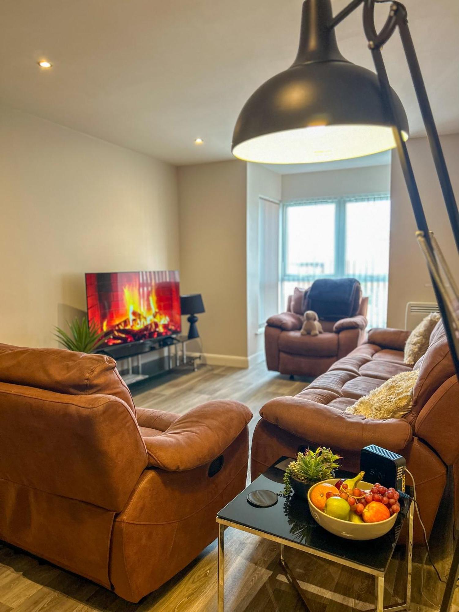 6 Serviced At St Josephs Court, By Visit Apartment Cleethorpes