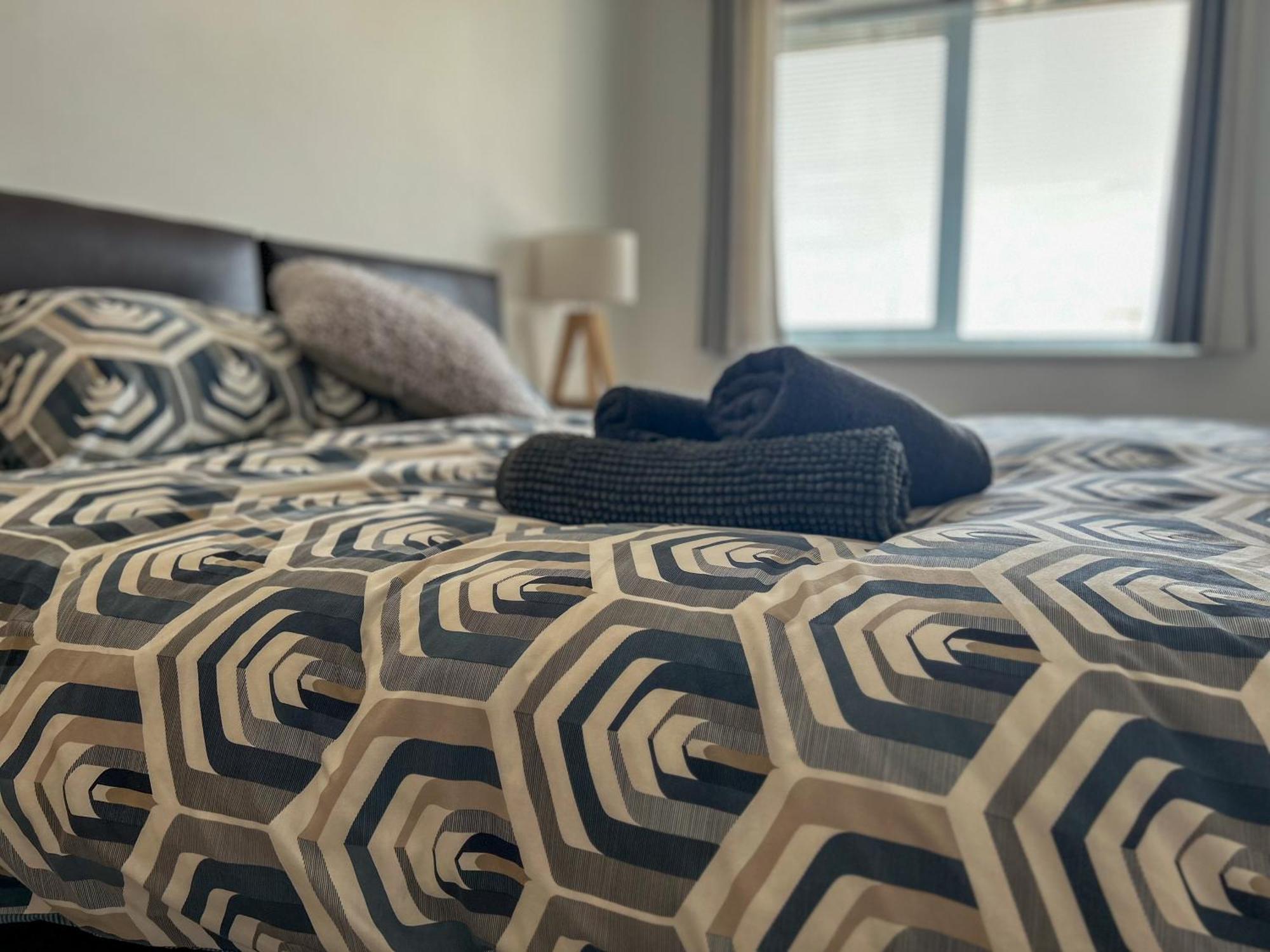 6 Serviced At St Josephs Court, By Visit Apartment