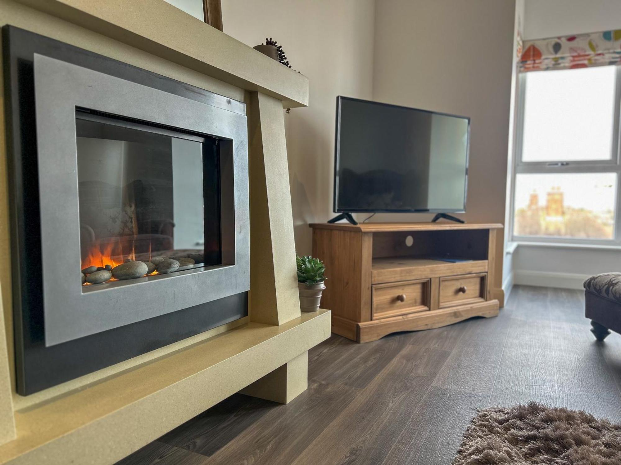 6 Serviced At St Josephs Court, By Visit Apartment *