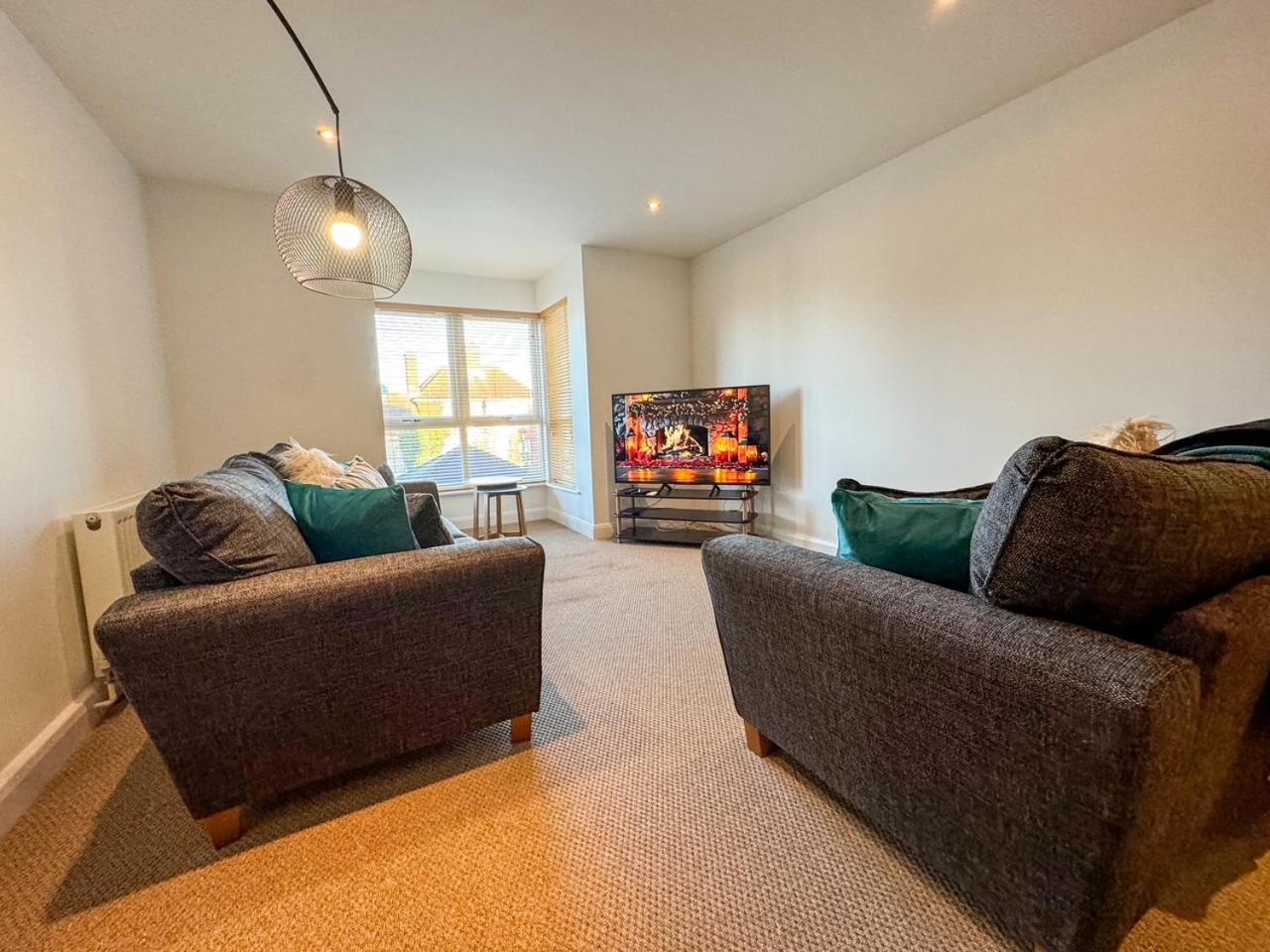 6 Serviced At St Josephs Court, By Visit Apartment